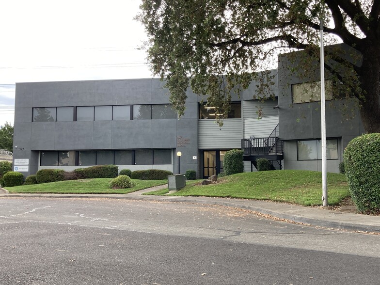 Primary Photo Of 107 Scripps Dr, Sacramento Medical For Lease