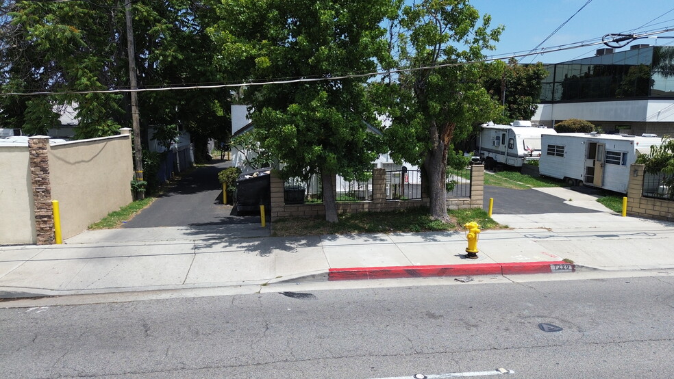 More Photos Of 7233 Somerset Blvd, Paramount Multifamily For Sale