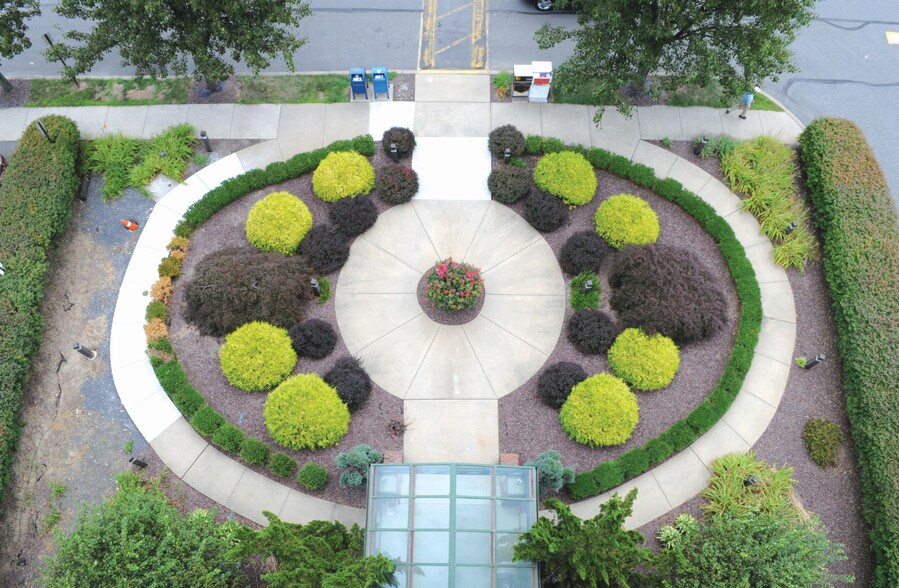 More Photos Of 1000 Commerce Park Dr, Williamsport Office For Lease