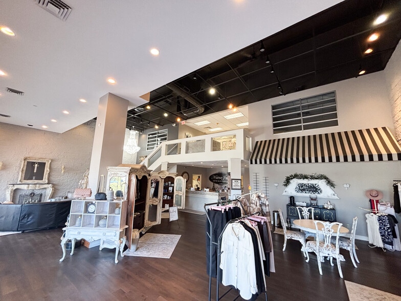 More Photos Of 3060 S Fremont Ave, Springfield General Retail For Sale