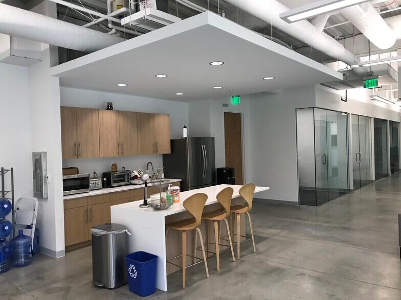 More Photos Of 111 E Sego Lily Dr, Sandy Office For Lease