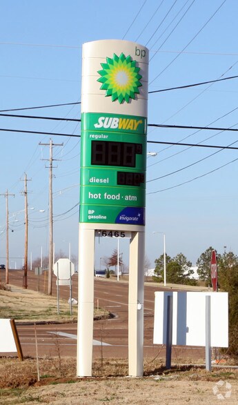 More Photos Of 6465 E Holmes Rd, Memphis Convenience Store For Lease