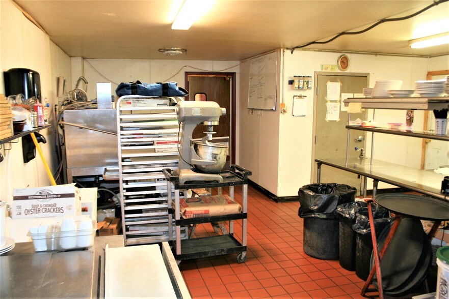 More Photos Of 10 Brick Row Ext, Athens Restaurant For Sale