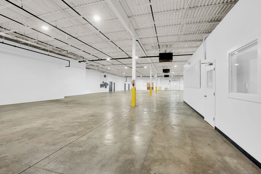 More Photos Of 1109 E Ozark Ave, Gastonia Warehouse For Lease