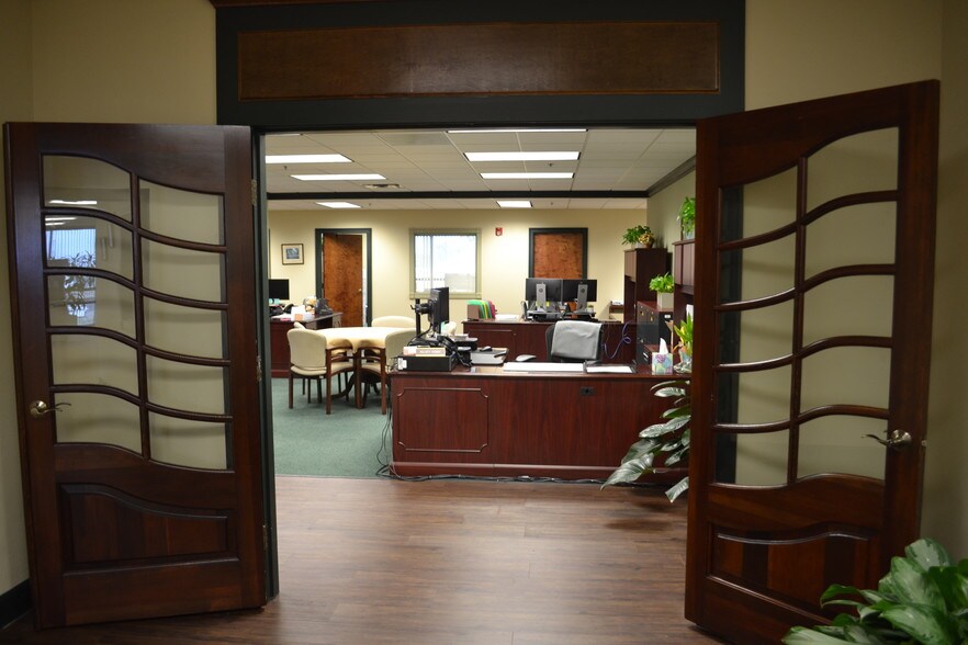 More Photos Of 115 S Missouri Ave, Lakeland Office For Sale