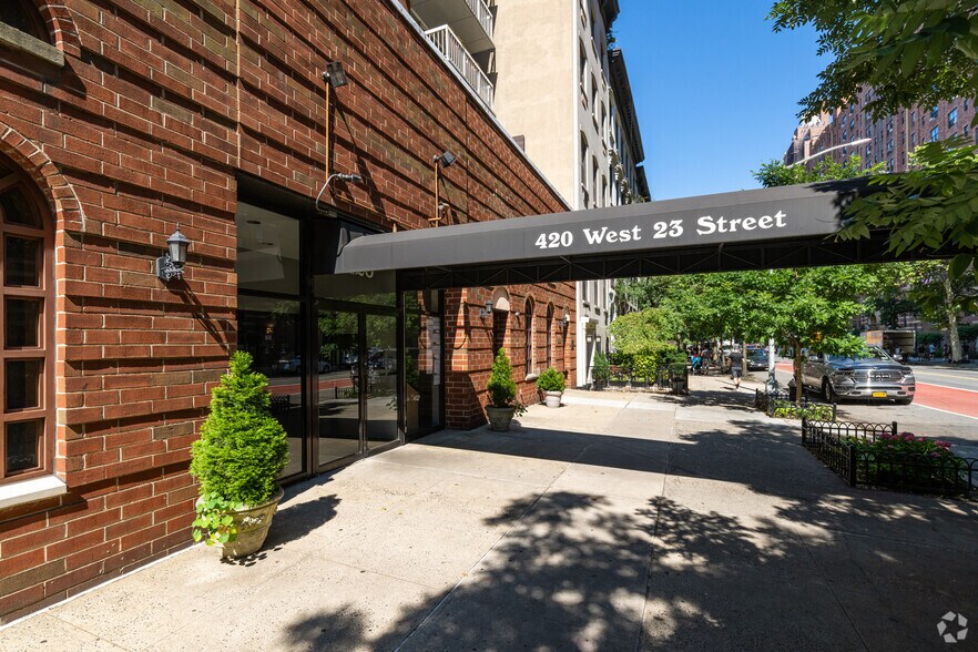 More Photos Of 420 W 23rd St, New York Apartments For Lease