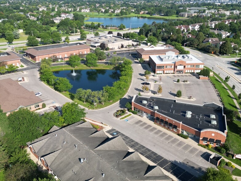 More Photos Of 2156 Deep Water Ln, Naperville Office For Sale