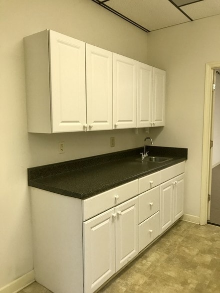 More Photos Of 2907 Fort Bragg Rd, Fayetteville Storefront Retail Office For Lease