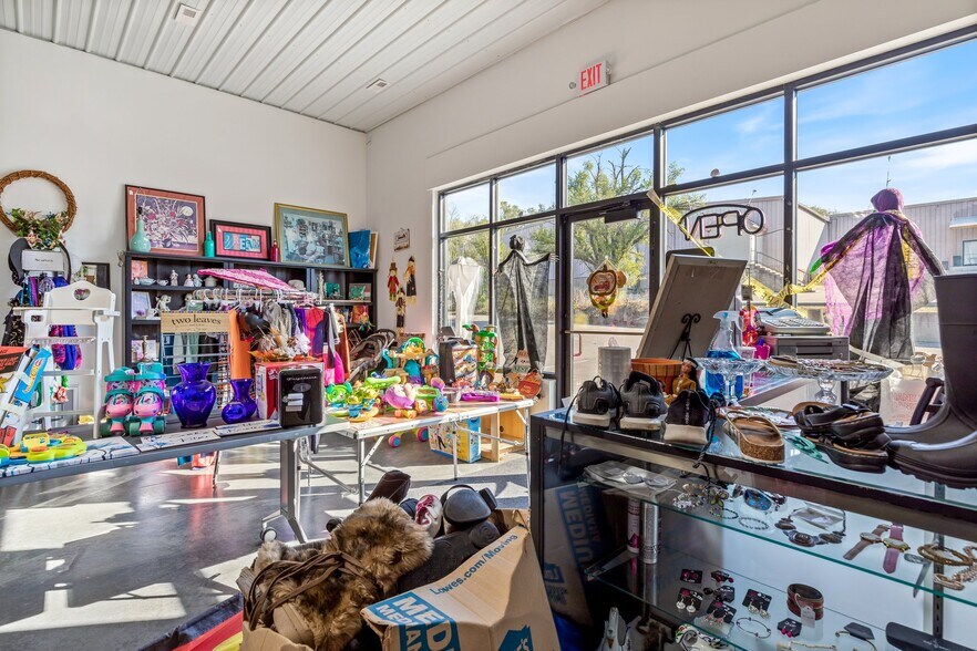 More Photos Of 516-522 Benham St, Bonne Terre Office For Lease