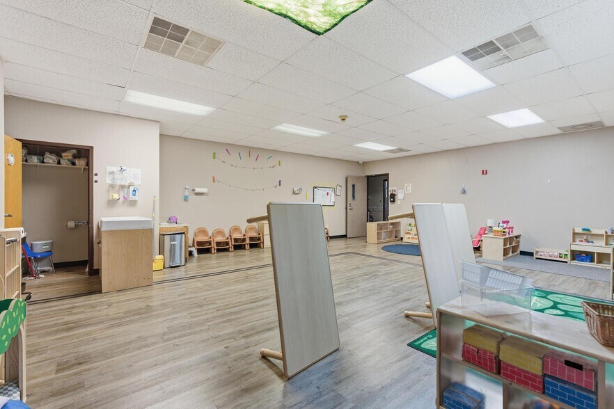 More Photos Of 1600 Alex Dr, Wilmington Daycare Center For Sale