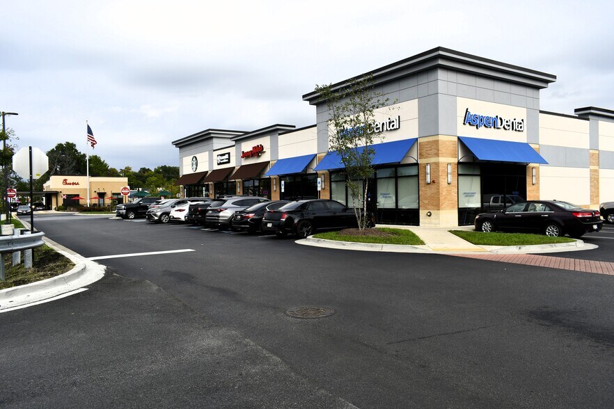 Primary Photo Of 3716 Crain Hwy, Waldorf Storefront For Lease