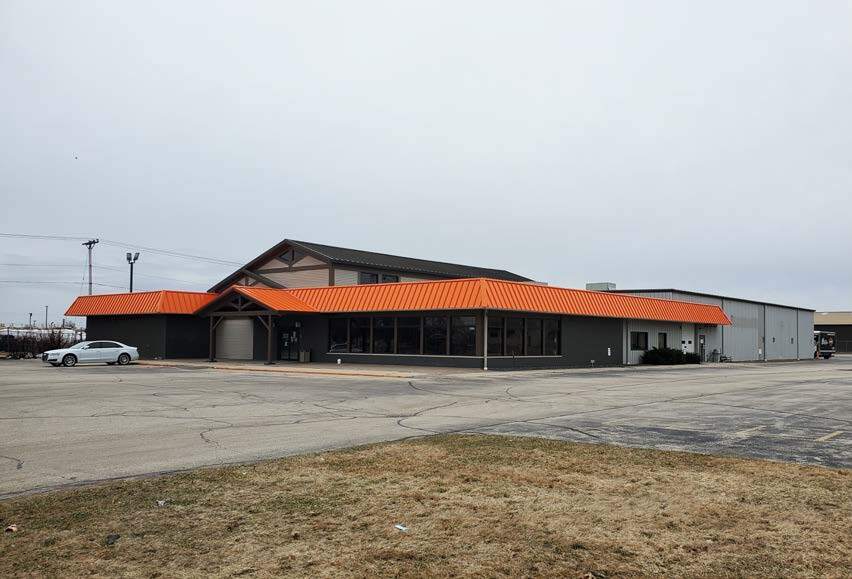 Primary Photo Of 3223 N Pontiac Dr, Janesville Auto Dealership For Sale