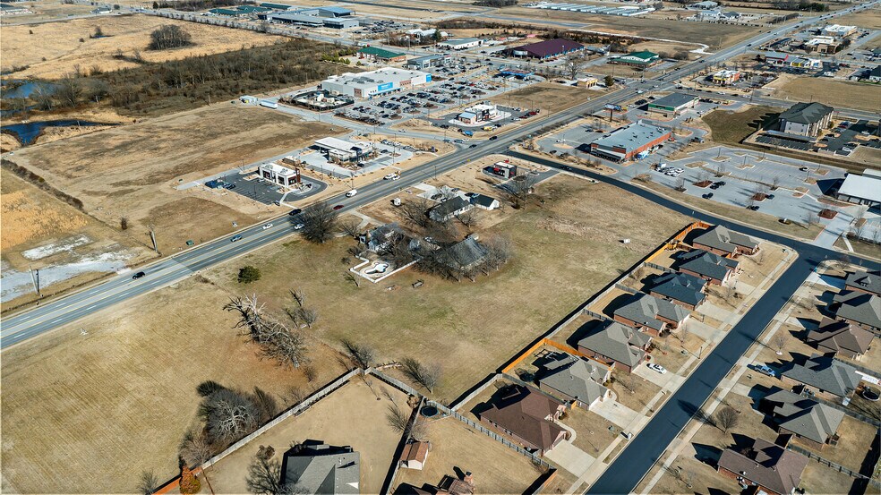 More Photos Of 1261 SW Regional Airport Blvd, Bentonville Land For Sale