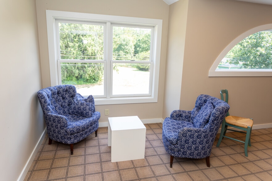 More Photos Of 1587 Boston Post Rd, Westbrook Unknown For Lease