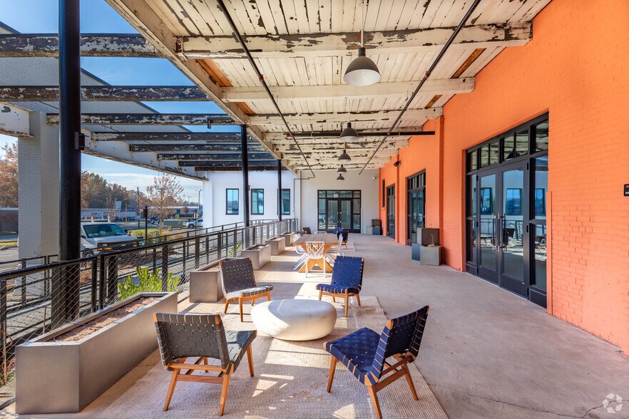 More Photos Of 1701 N Graham St, Charlotte Office For Lease