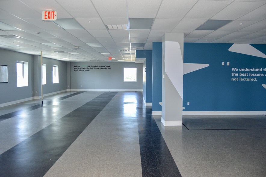 More Photos Of 425 Michigan Ave, Buffalo Office Residential For Lease