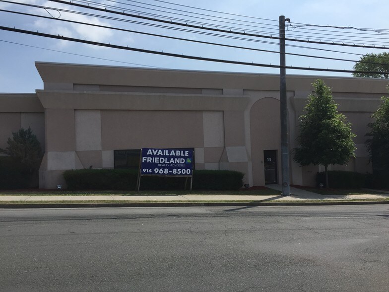 More Photos Of 16 Weyman Ave, New Rochelle Freestanding For Lease