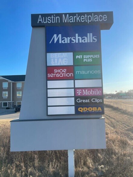 More Photos Of 1001 18th Ave NW, Austin Storefront For Lease