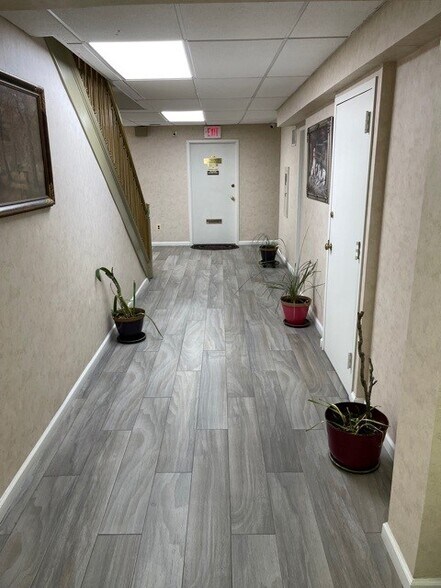 More Photos Of 1527 Franklin Ave, Mineola Office For Lease