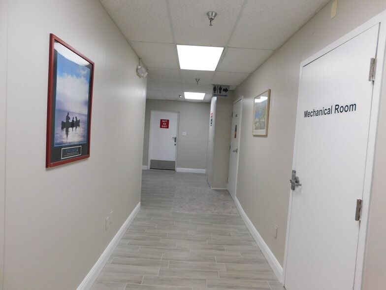 More Photos Of 1227 S Patrick Dr, Satellite Beach Office For Lease
