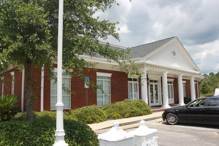 More Photos Of 2053 Fountain Professional Ct, Navarre Medical For Sale