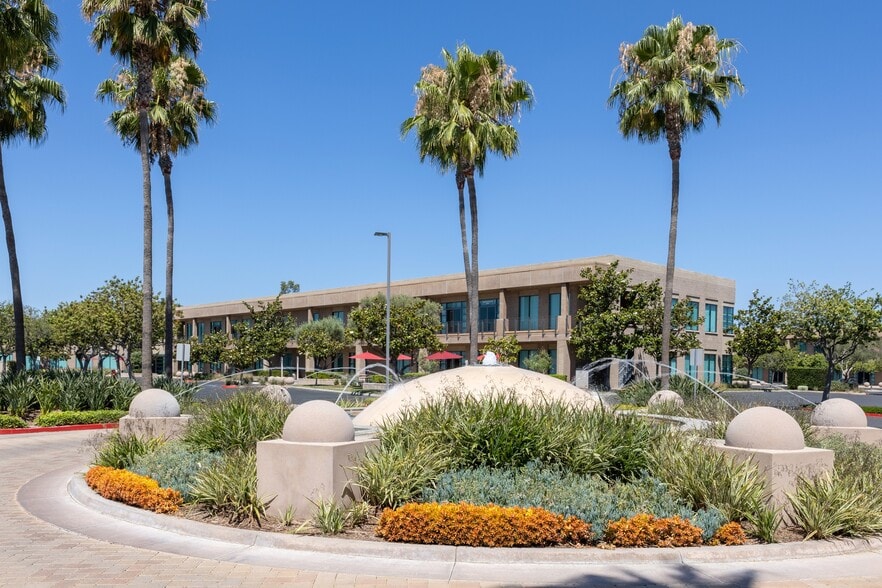 More Photos Of 9891 Irvine Center Dr, Irvine Loft Creative Space For Lease
