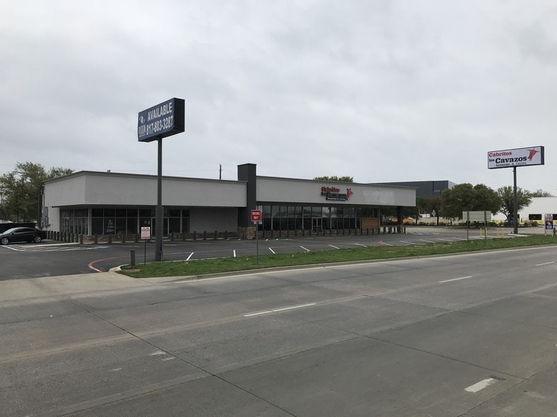 More Photos Of 10240-10242 N Walton Walker Blvd, Dallas Freestanding For Lease