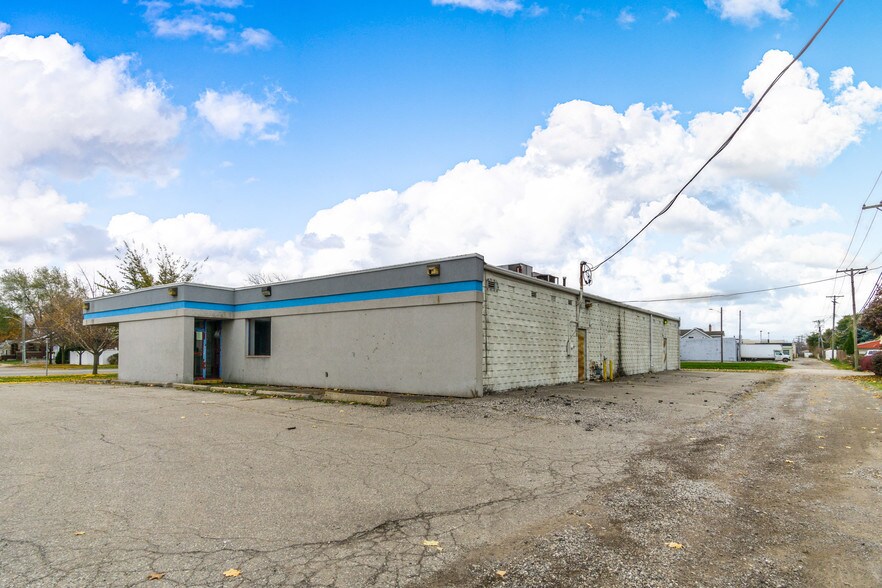 More Photos Of 5410 Allen Rd, Allen Park Medical For Sale