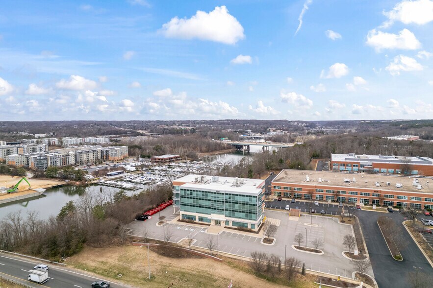 More Photos Of 10718 Richmond Hwy, Lorton Office For Lease