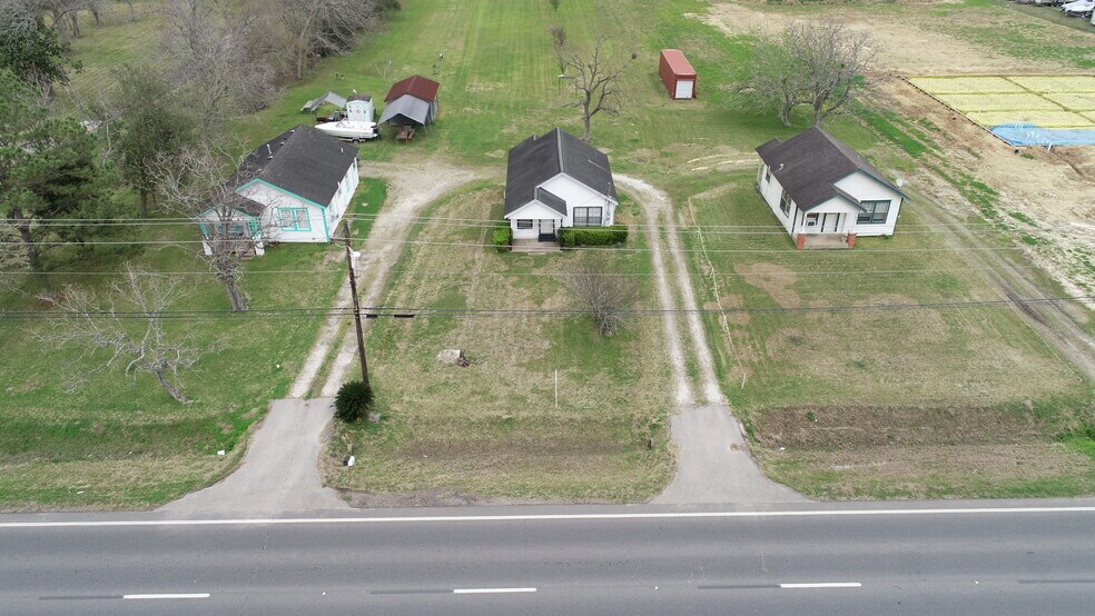 More Photos Of 818 Highway 3 S, League City Land For Sale