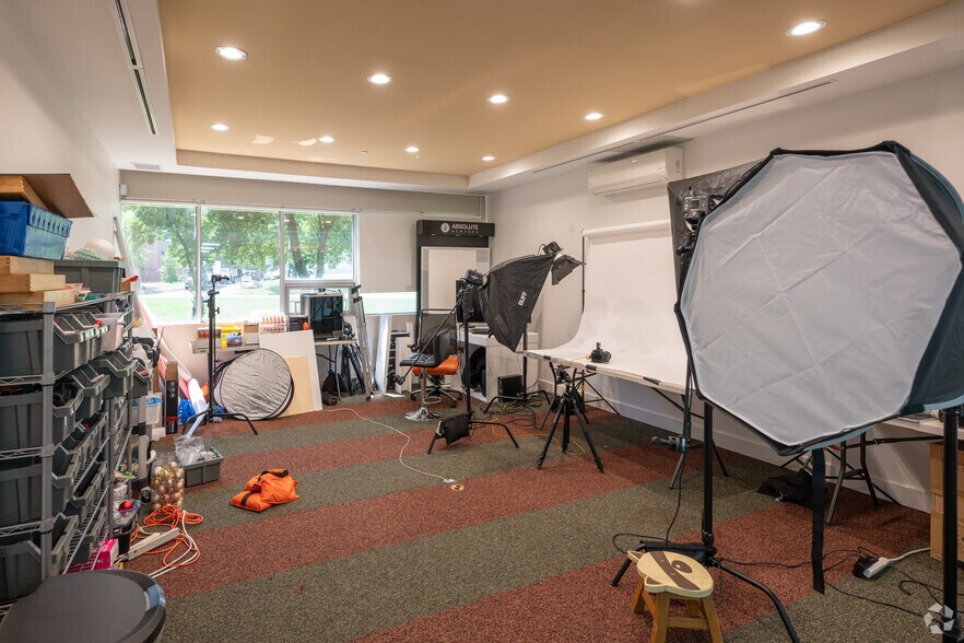 More Photos Of 19 Harbor Park Dr, Port Washington Warehouse For Sale