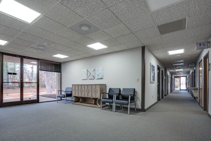 More Photos Of 3610 Bush St, Raleigh Medical For Lease