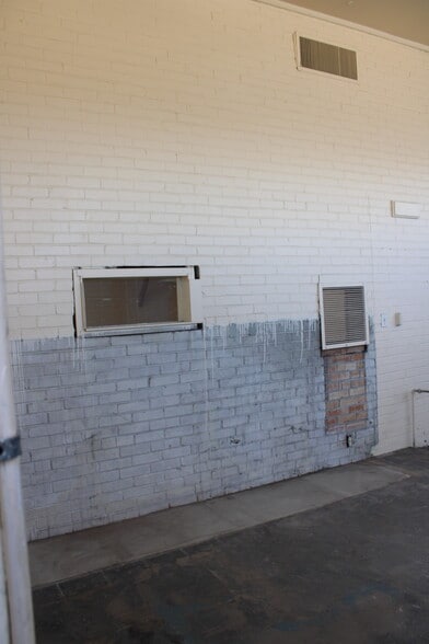 More Photos Of 361 Main Ave W, Twin Falls Freestanding For Sale