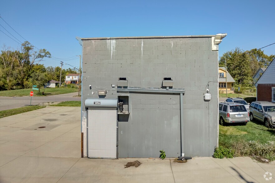 More Photos Of 14108 Houston Whittier St, Detroit Freestanding For Sale