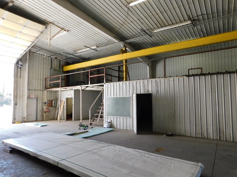 More Photos Of 23044 Honey Creek Rd, Sulphur Springs Distribution For Sale