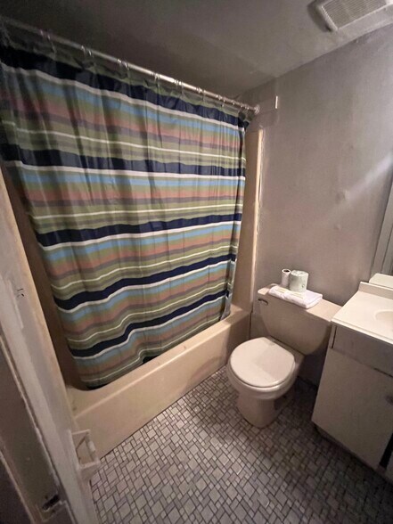 More Photos Of 972 S Route 9W, Congers Hotel For Sale