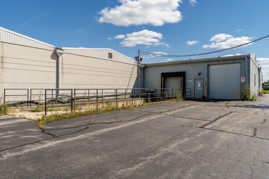 More Photos Of 6212 Material Ave, Loves Park Warehouse For Sale