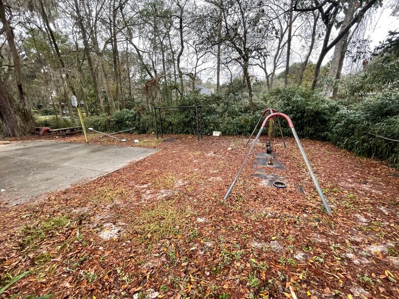 More Photos Of 6723 Golfview St, Jacksonville Daycare Center For Sale