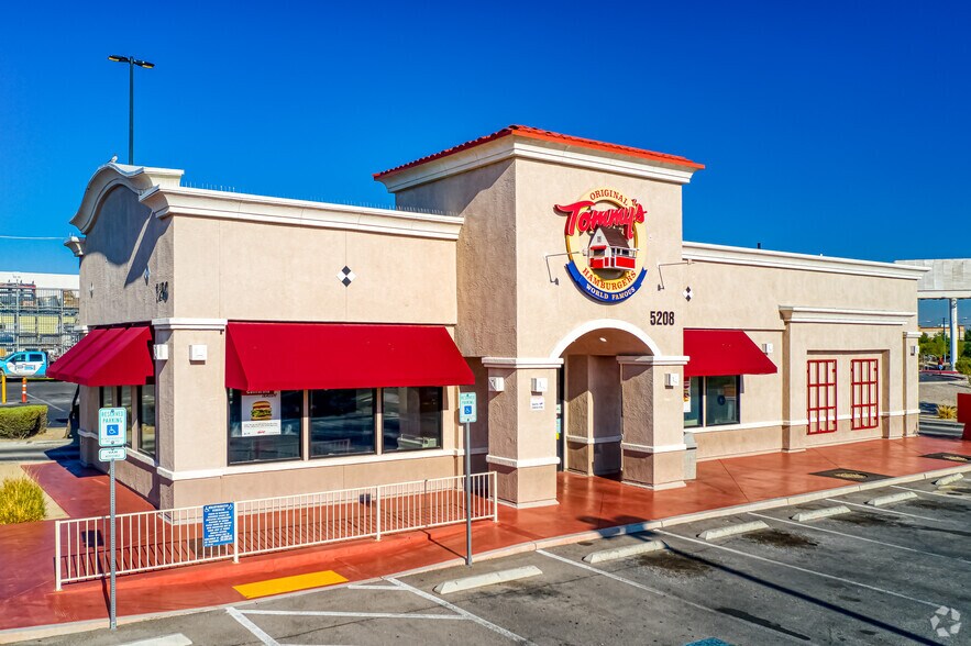 More Photos Of 5230 Boulder Hwy, Las Vegas Unknown For Lease