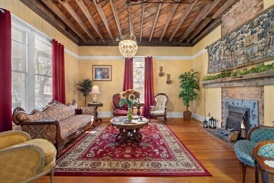 More Photos Of 207 W 2nd Ave, Easley Hospitality For Sale