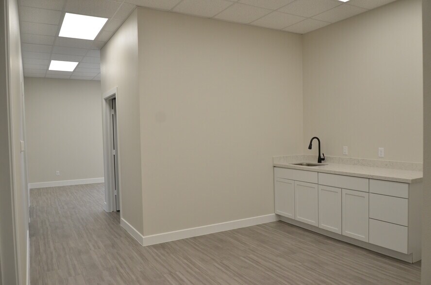 More Photos Of 21631 Rhodes Rd, Spring Unknown For Lease