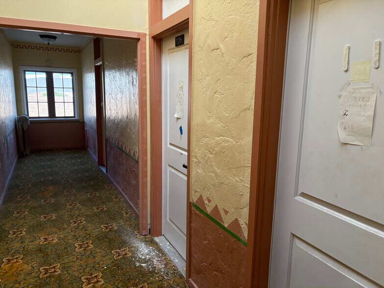 More Photos Of 301-317 W Foothill Blvd, Monrovia Storefront For Sale