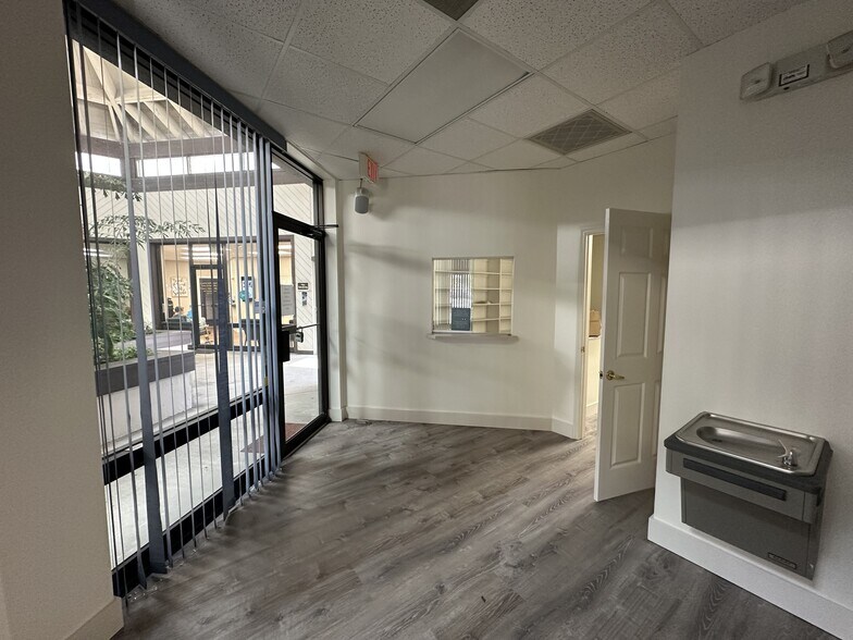 More Photos Of 106 N Old Kings Rd, Ormond Beach Medical For Sale