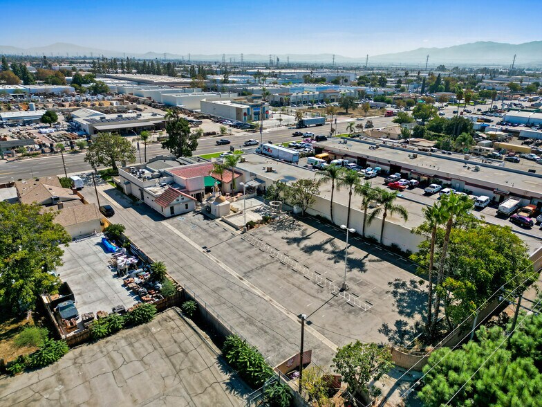 More Photos Of 13526 Central Ave, Chino Restaurant For Sale