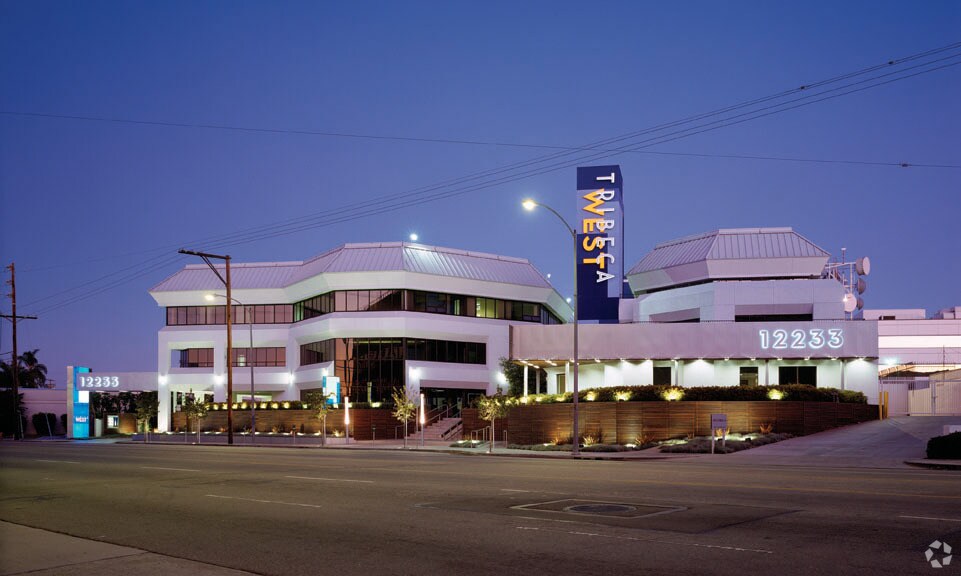 More Photos Of 12233 W Olympic Blvd, Los Angeles Loft Creative Space For Lease