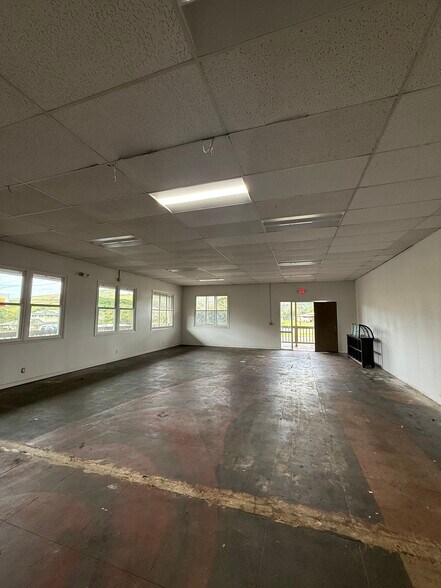 More Photos Of 2-2436 Kaumualii Hwy, Kalaheo Unknown For Lease