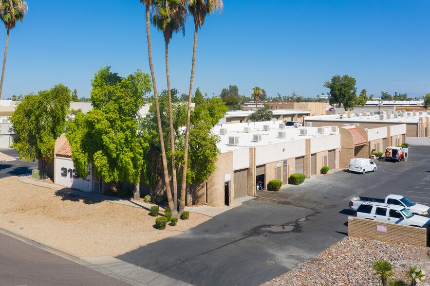 More Photos Of 3134 W Lewis Ave, Phoenix Warehouse For Lease