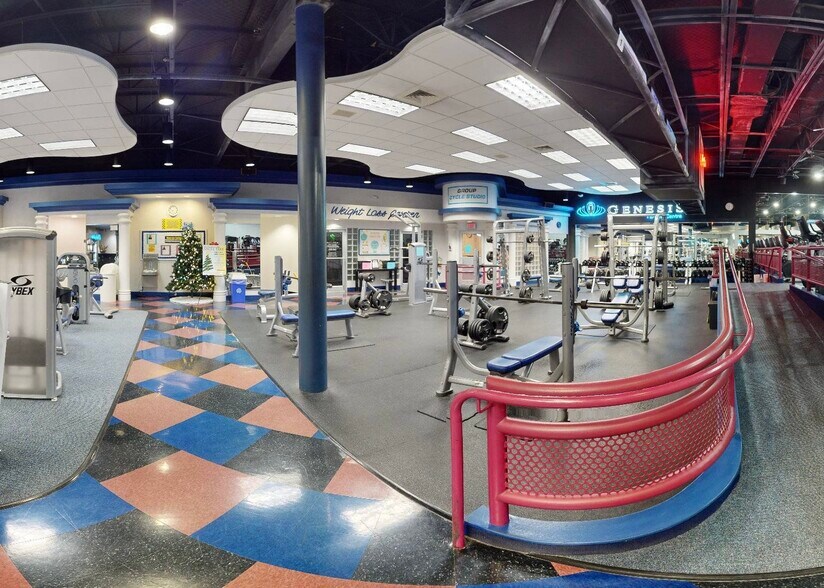 More Photos Of 671 Main St, Harleysville General Retail For Lease