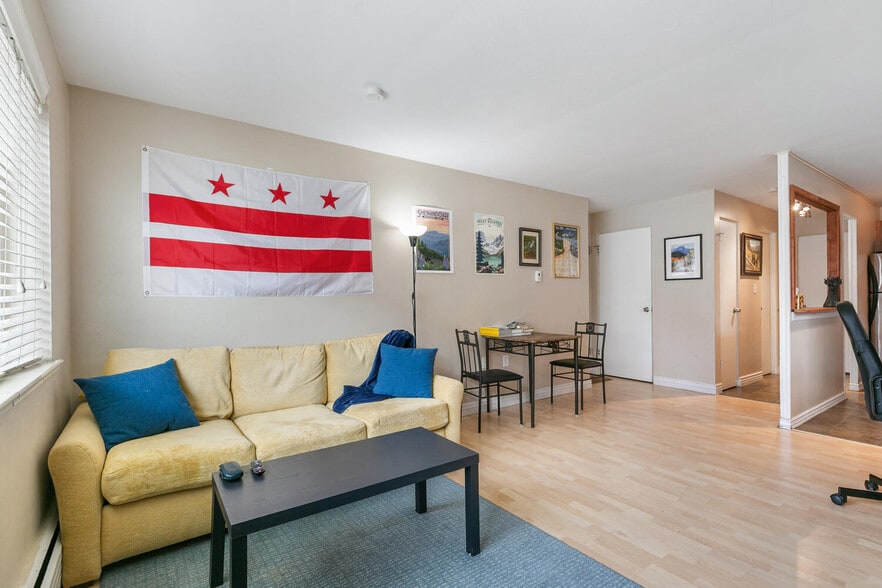 More Photos Of 1260 Logan St, Denver Apartments For Sale