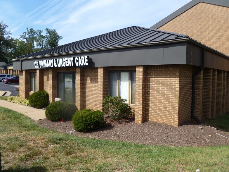 More Photos Of 1342 Old Bridge Rd, Woodbridge Medical For Lease